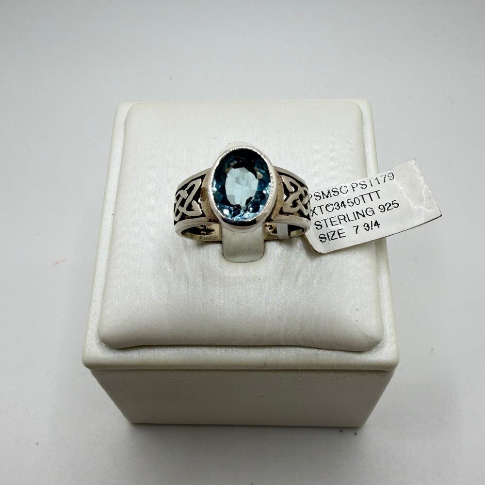 NWT 8x9.5mm oval cut BLUE TOPAZ solitaire ring‎ in Bali Sterling silver!